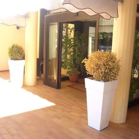Verona Hotel 3*